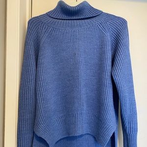 Gorgeous blue turtleneck sweater